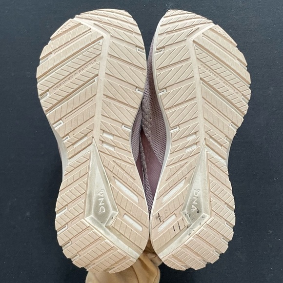 Brooks Women's Revel 4 Running Shoes size 9.5 - Picture 7 of 9